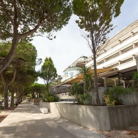 Hotel Ambra 3*